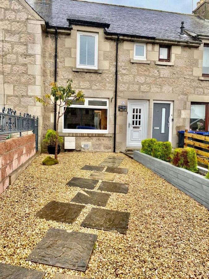 Claire'S Townhouse, Aberdeenshire, 3 Bedrooms Oldmeldrum Exterior photo
